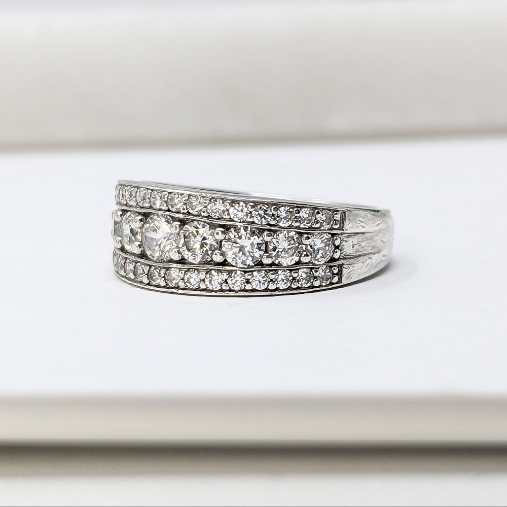 Sterling silver 925 wide band simulated faux diamond round ring vintage - Picture 7 of 7